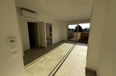 location appartement 595 € CC /mois à proximité de Pomérols (34810)