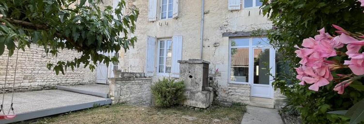 Maison 10 Pièces 227 m² à vendre à Rouillac (16170)