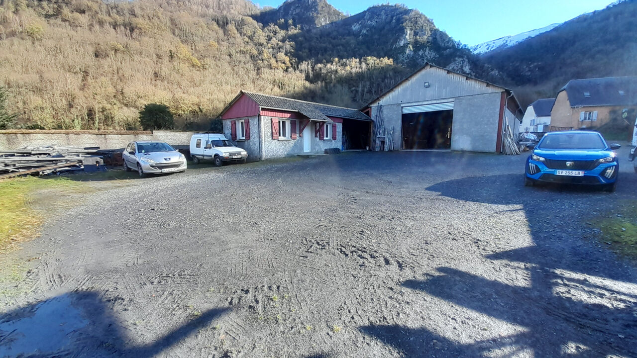 divers  pièces 300 m2 à vendre à Geu (65100)