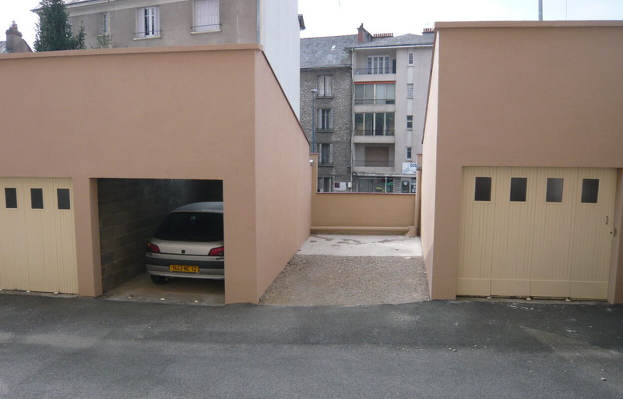 garage  pièces  m2 à louer à Rodez (12000)