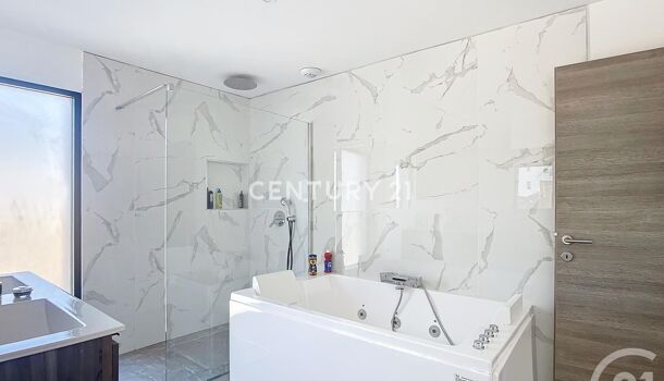 Villa / Maison 4 pièces  à vendre Aubagne 13400