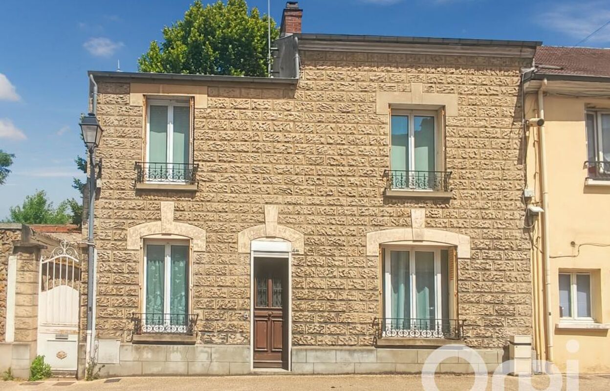 maison 6 pièces 105 m2 à vendre à Marines (95640)