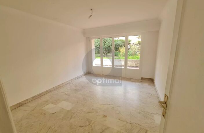 APPARTEMENT QUATRE PIECES MENTON COURS DU CENTENAIRE — photo 4