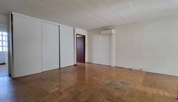 Local commercial 3 pièces  à louer Marseille 7eme 13007