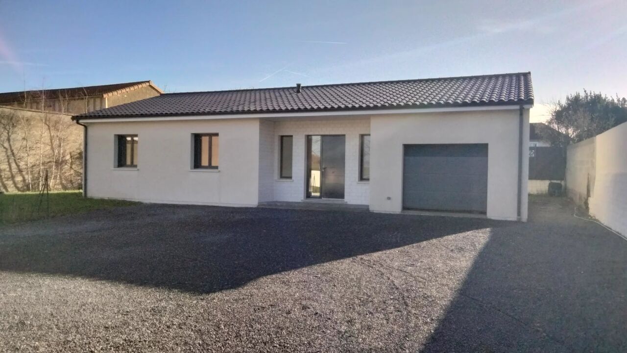 maison 4 pièces 125 m2 à vendre à Neuville-de-Poitou (86170)