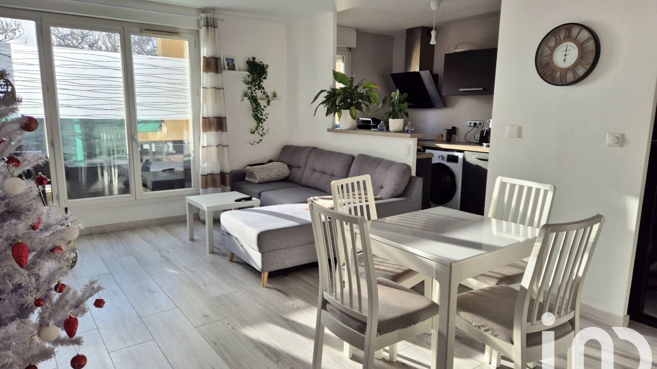 appartement 3 pièces 62 m2 à vendre à Moissy-Cramayel (77550)