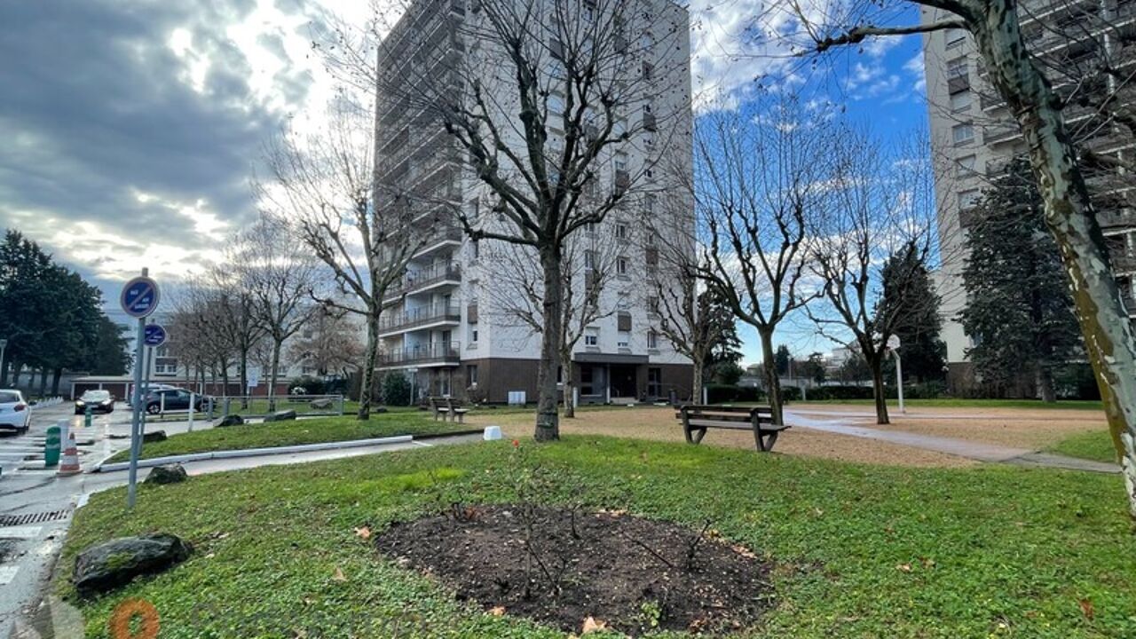 appartement 5 pièces 90 m2 à vendre à Vénissieux (69200)