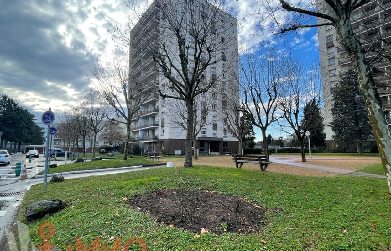 appartement 5 pièces 90 m2 à vendre à Vénissieux (69200)