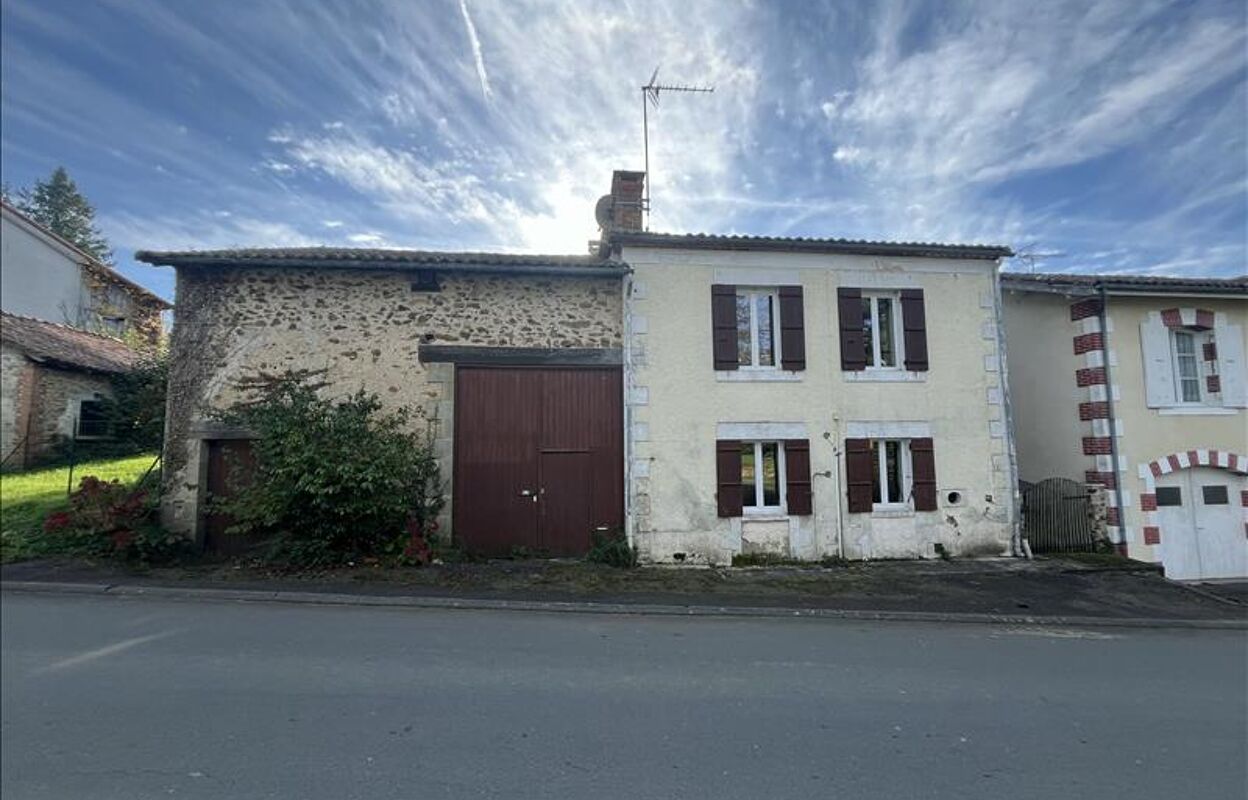 maison 6 pièces 93 m2 à vendre à Chirac (16150)