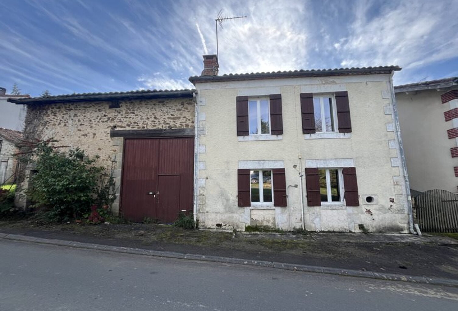 Maison de bourg de 6 pièces principales — photo 1