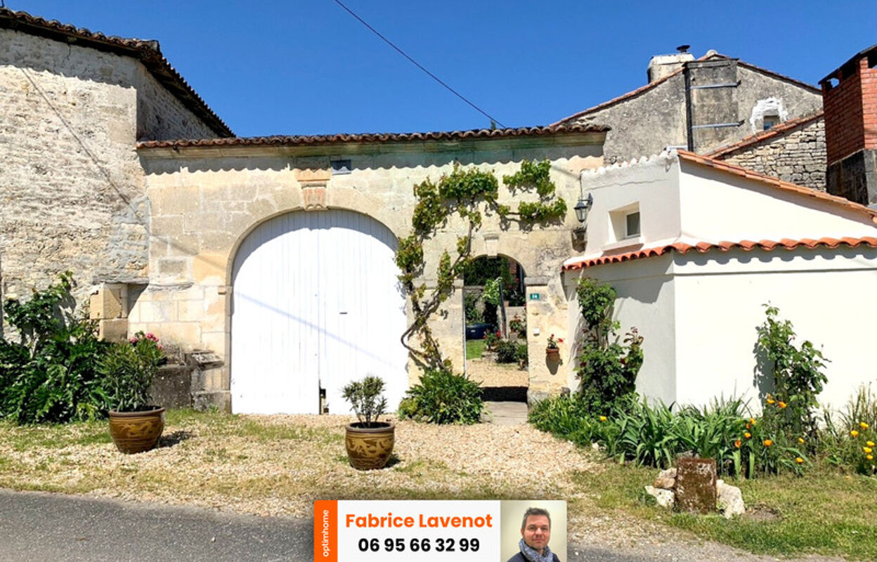 maison 11 pièces 332 m2 à vendre à Saint-Saturnin (16290)