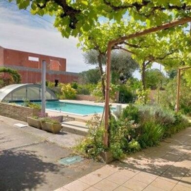 Maison 9 pièces 749000 €