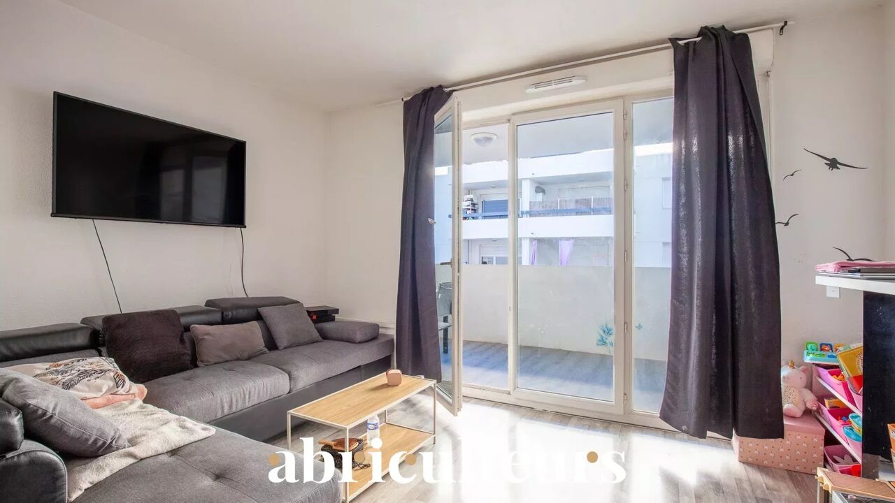 appartement 2 pièces 39 m2 à vendre à Marseille 15 (13015)