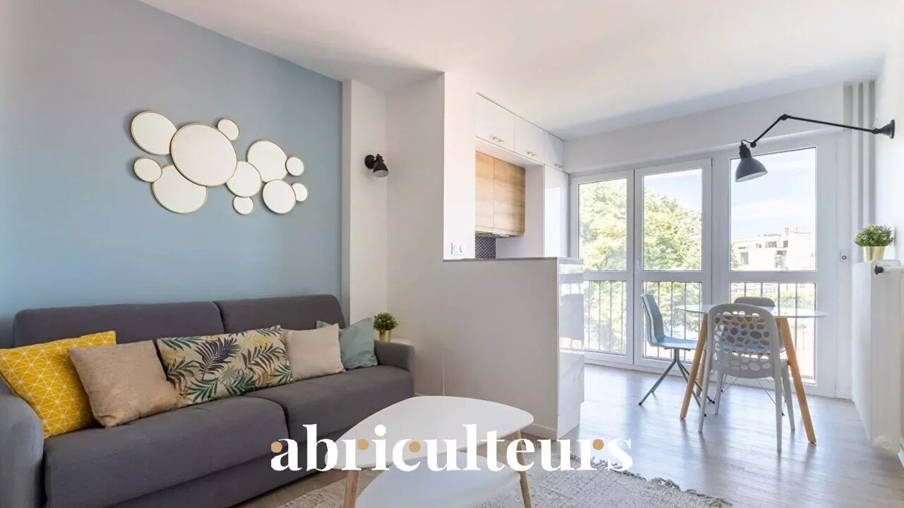 appartement 2 pièces 33 m2 à vendre à Paris 18 (75018)