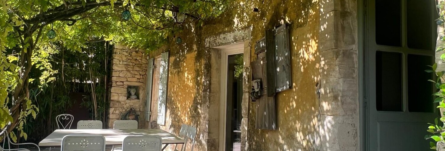 Maison 10 Pièces 300 m² à vendre à Saint-Didier (84210)