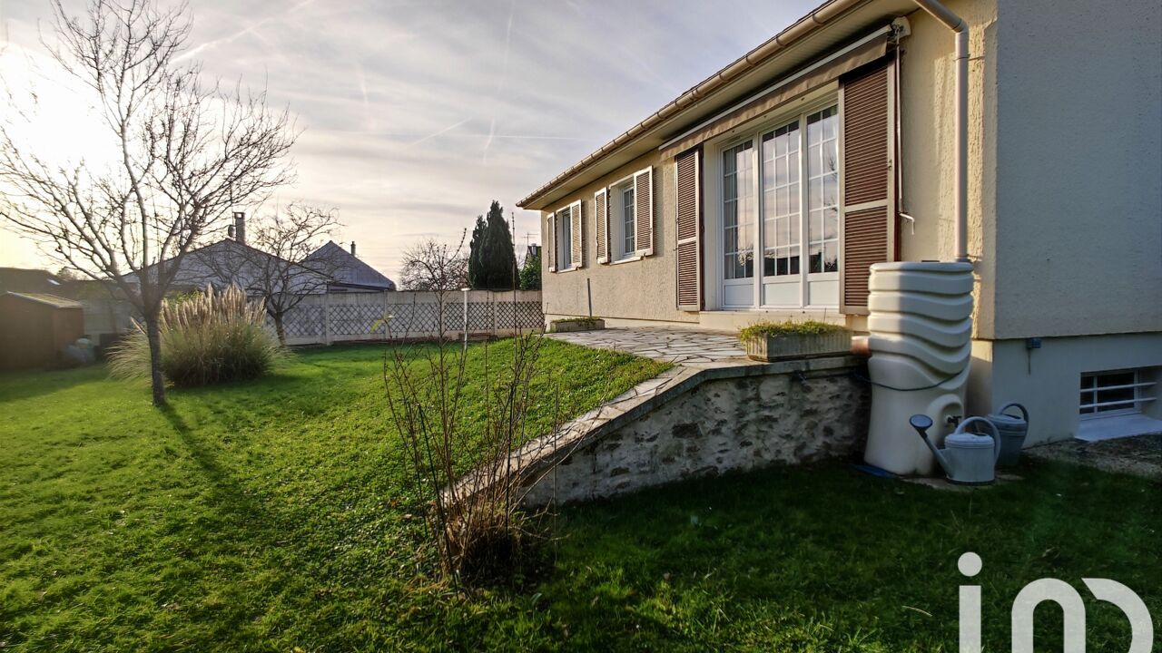 maison 4 pièces 81 m2 à vendre à Le Châtelet-en-Brie (77820)