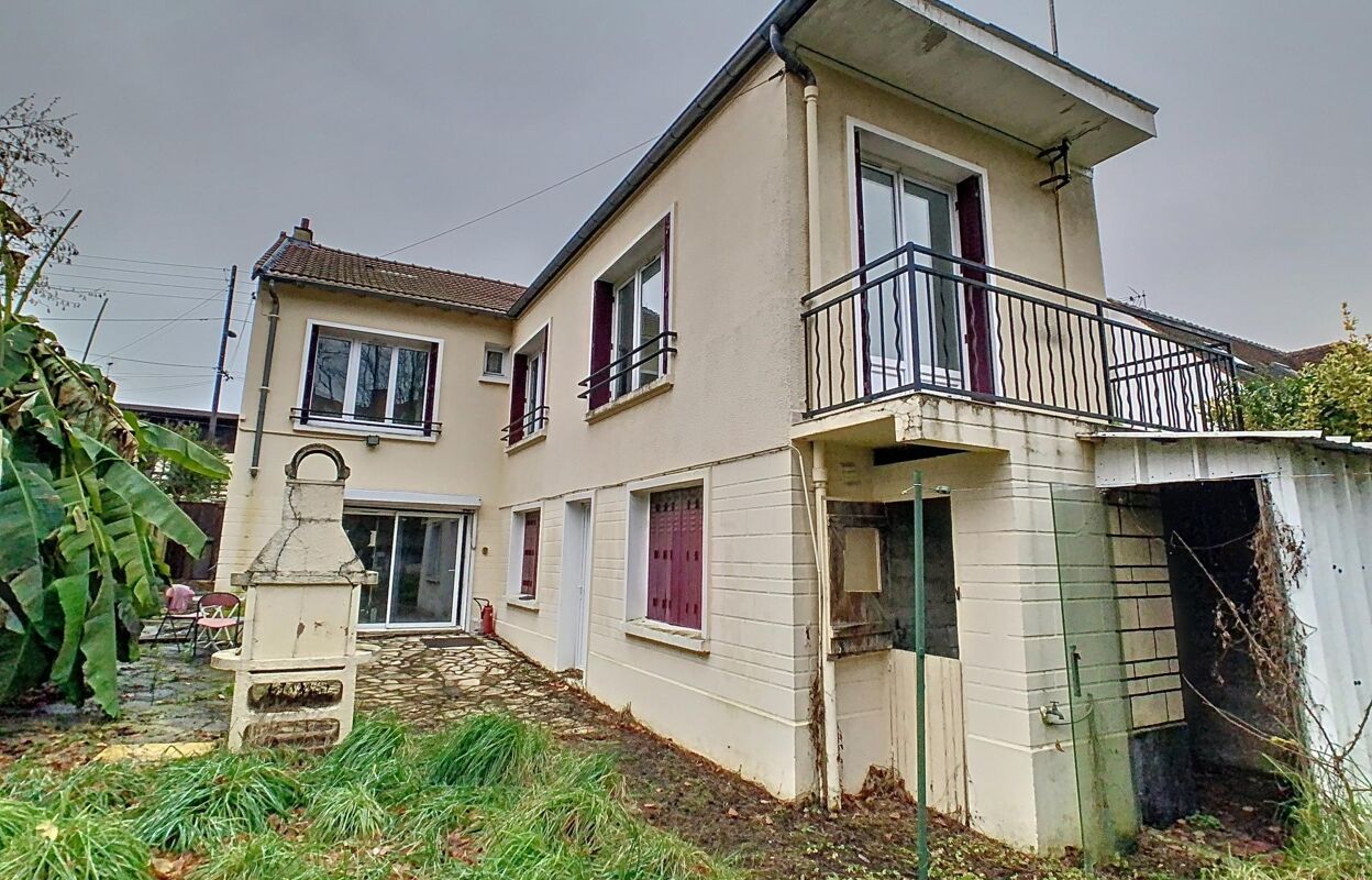 maison 7 pièces 126 m2 à vendre à Ozoir-la-Ferrière (77330)