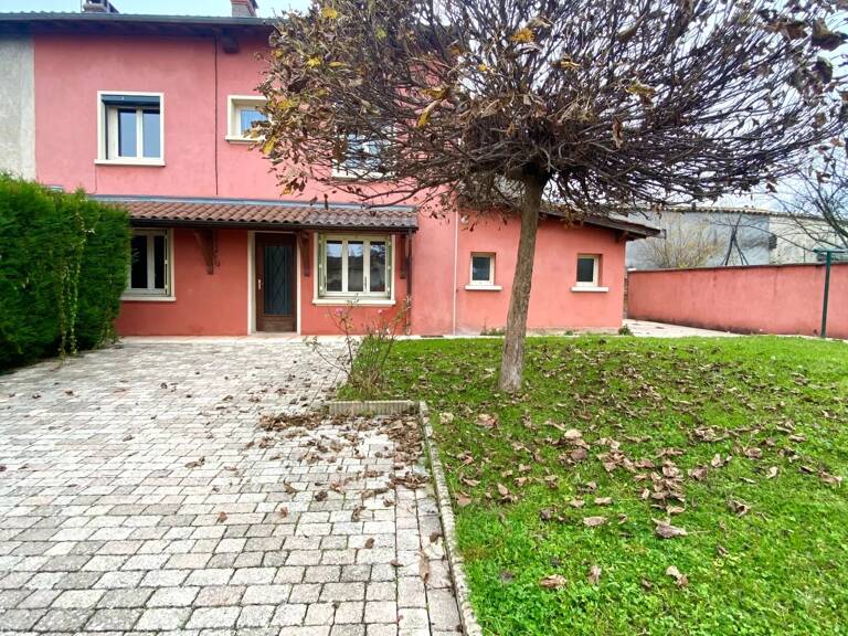 Maison de ville avec jardin et garage — photo 1