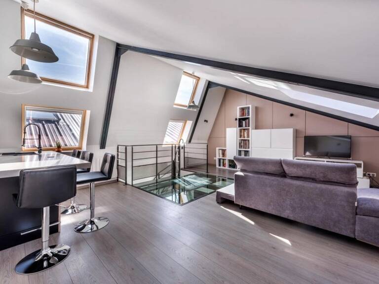 Loft en plein centre d'ANSE — photo 1