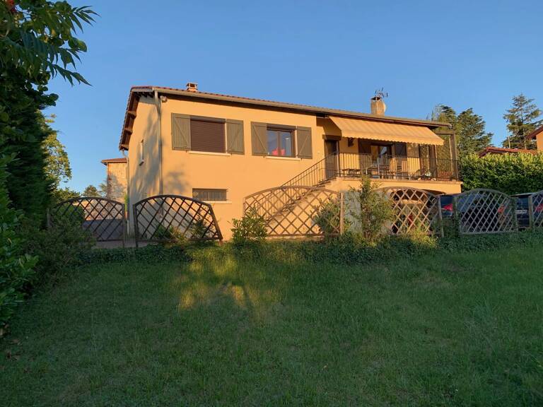 Maison Beaujolaise à Pommiers — photo 1