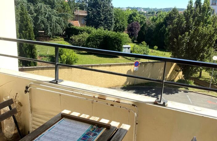 T2 meublé avec balcon et garage à Villefranche — photo 5