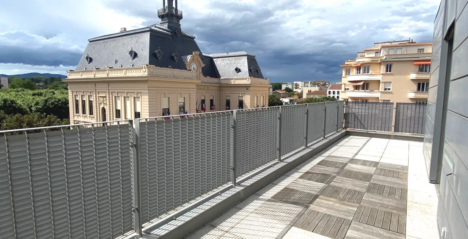 JOLI T3 EN PLEIN CENTRE DE VILLEFRANCHE AVEC TERRASSE — photo 1