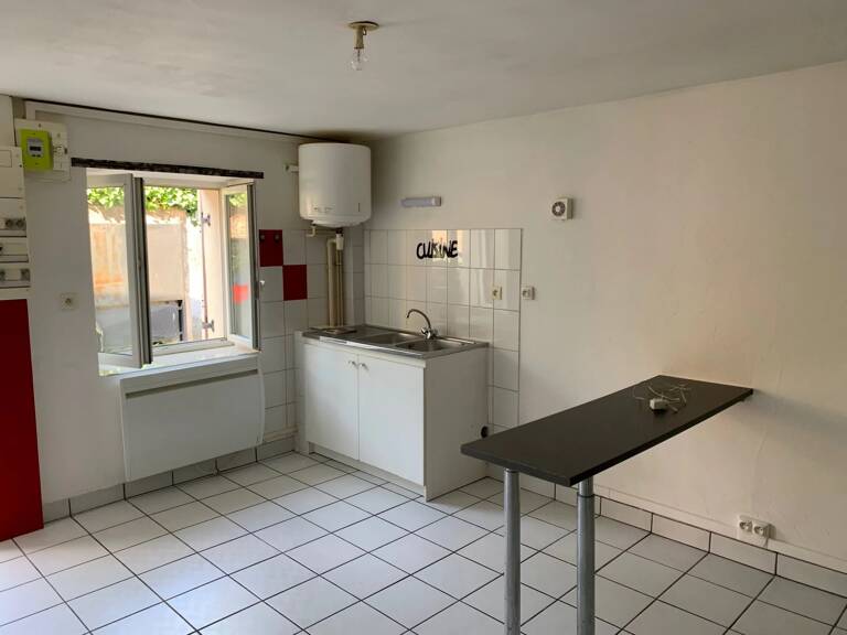 Studio à VAULX-EN-VELIN — photo 1