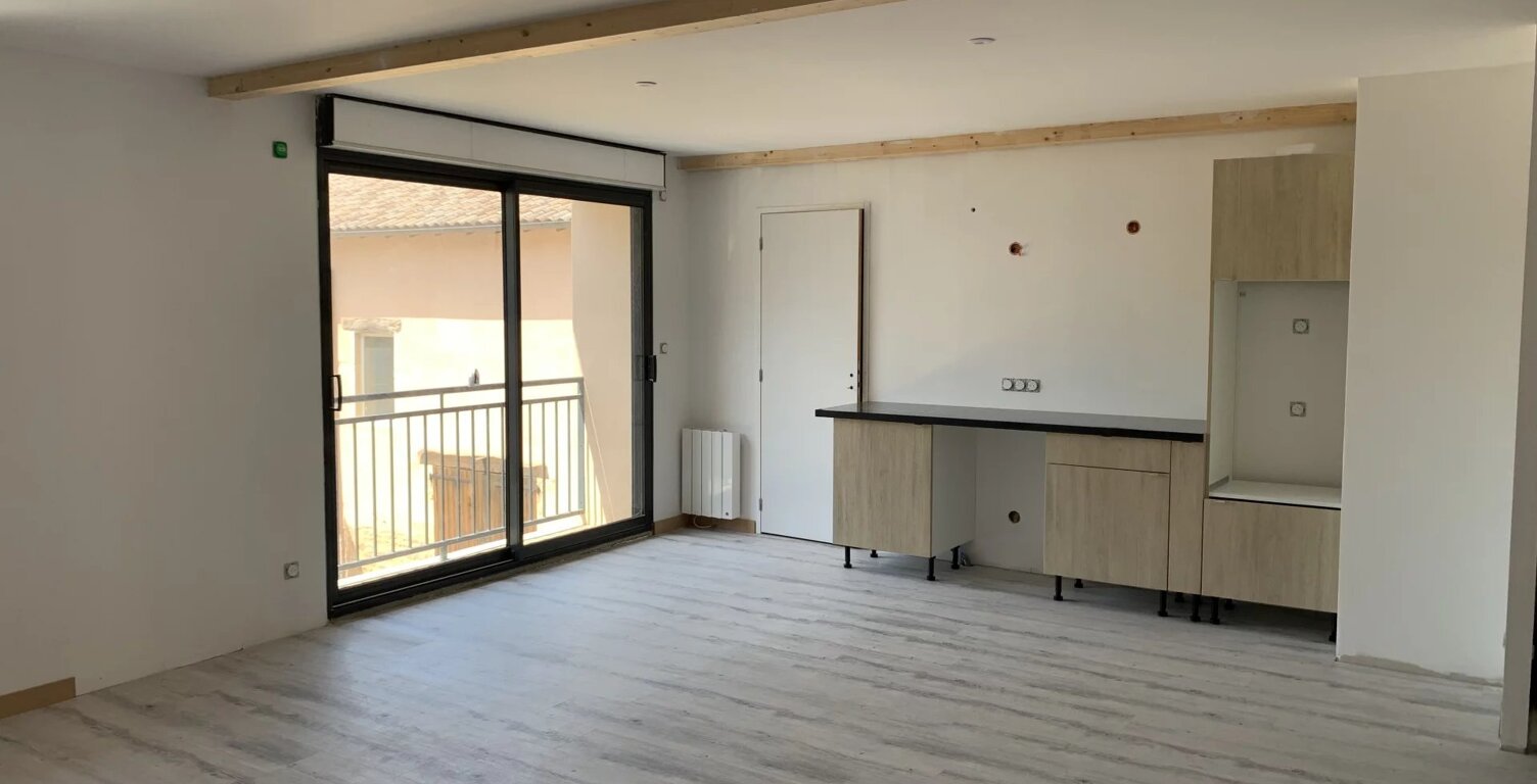 APPARTEMENT EN DUPLEX RENOVE - SAVIGNEUX — photo 1