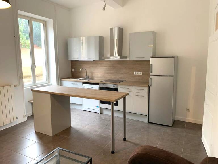JOLI T3 MEUBLE EN DUPLEX - MONTMERLE — photo 1