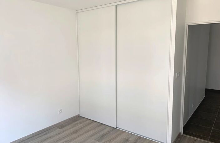 T2 NEUF AVEC LOGGIA - VILLEFRANCHE — photo 5