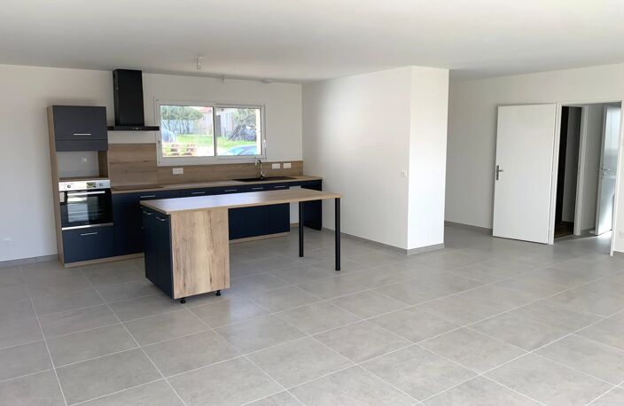 MAISON DE PLAIN-PIED A POLLIAT — photo 4