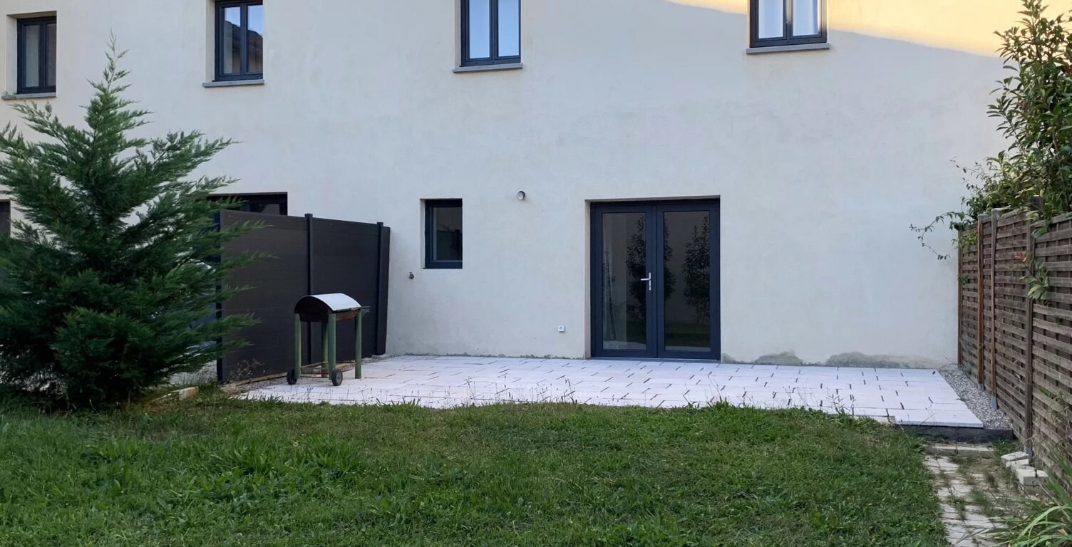 JOLI T4 EN TRIPLEX AVEC JARDIN — photo 1