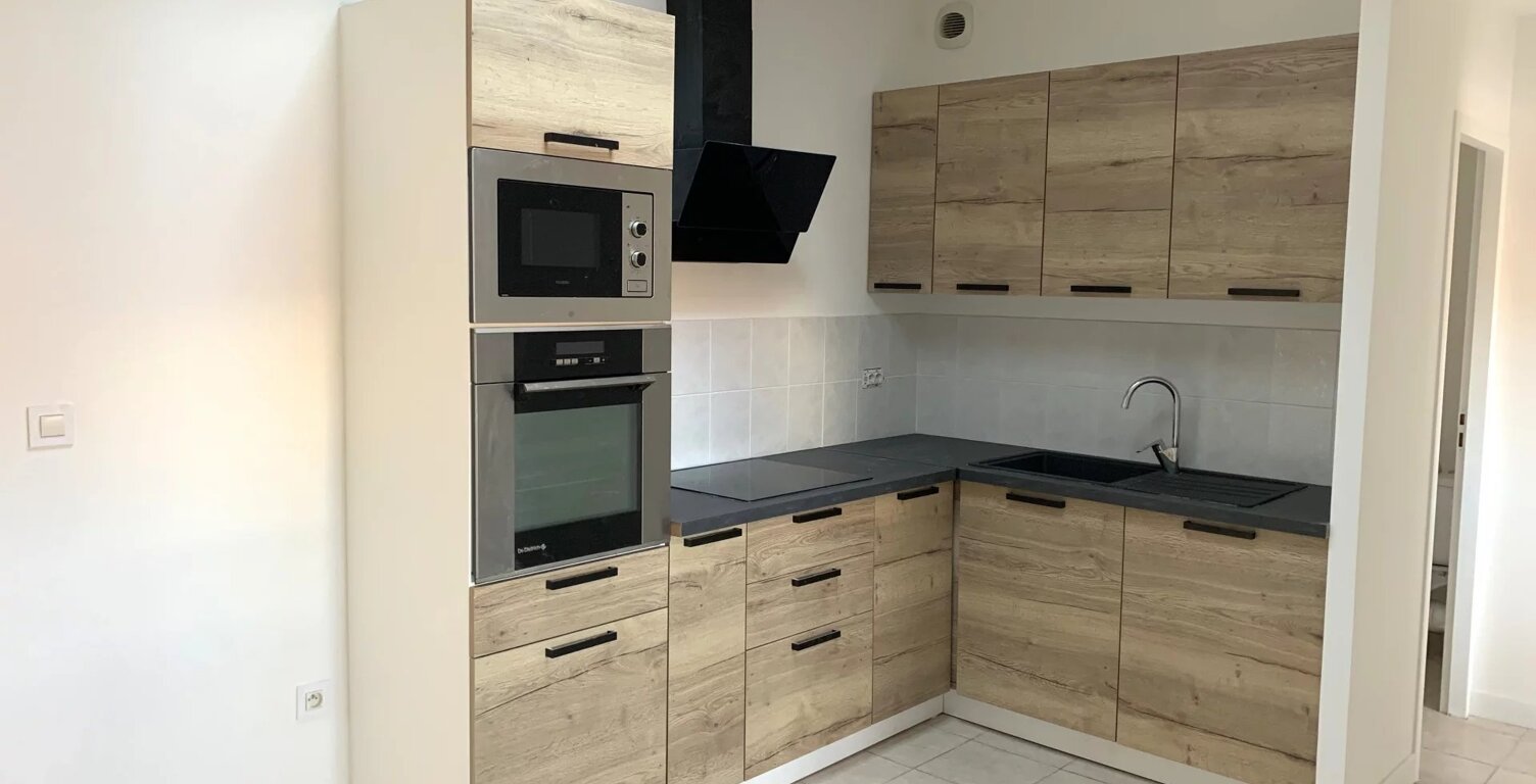 T2 entièrement rénové - Centre de CERCIE — photo 1
