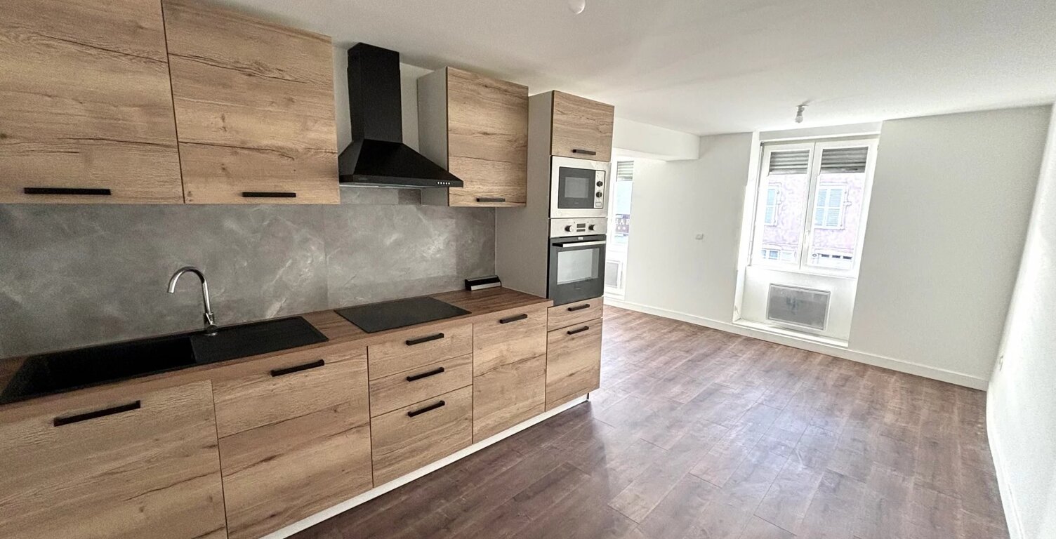 T1 bis entièrement rénové - Centre de CERCIE — photo 1