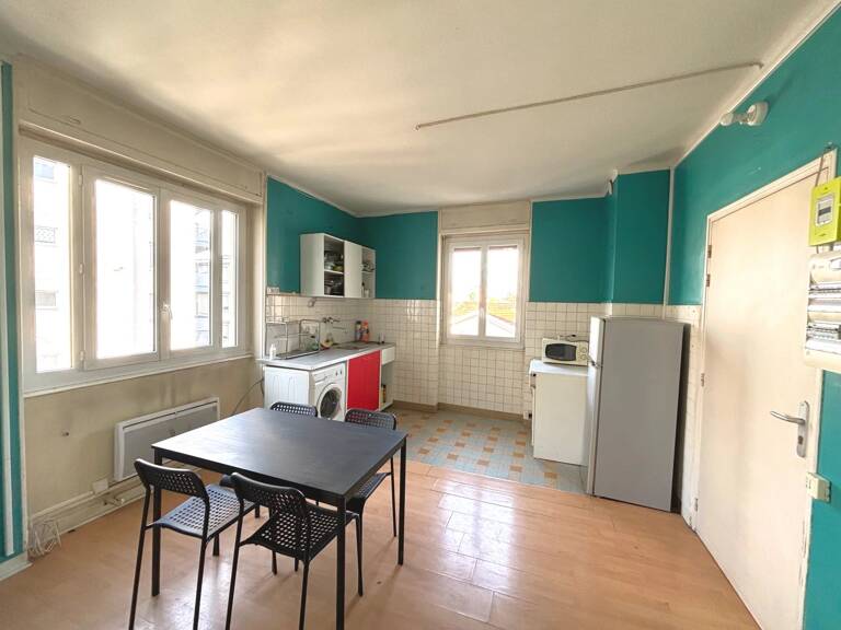 T2 meublé - LYON 8ème — photo 1