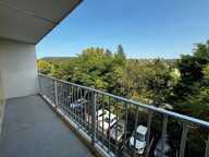 T3 traversant avec balcon — photo 3