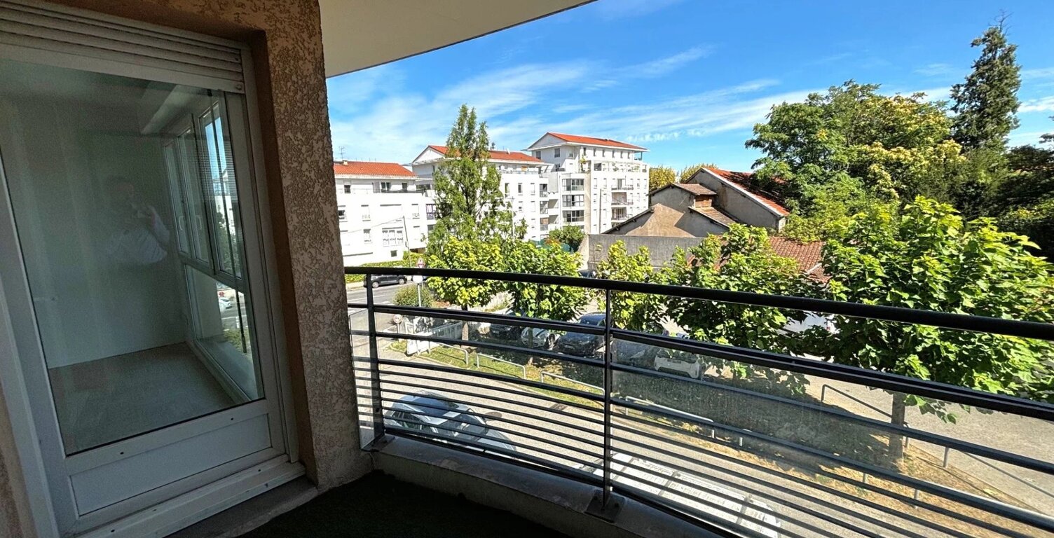 T4 avec balcon à Villefranche — photo 1