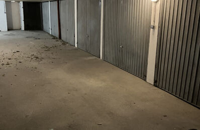 vente garage 21 000 € à proximité de Sanary-sur-Mer (83110)