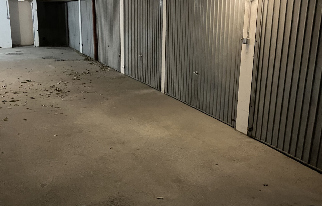 garage  pièces  m2 à vendre à La Ciotat (13600)