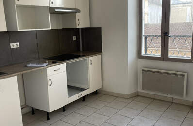 2 PIECES MONTEREAU-FAULT-YONNE VILLE BASSE — photo du bien