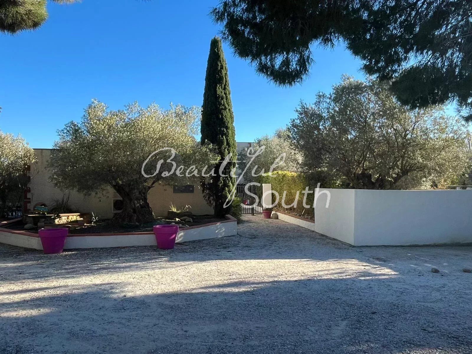Villa / Maison  T25 à vendre Perpignan 66000