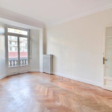 Appartement 4 pièces 82 m²