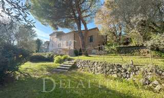 Maison 9 Pièces 263 m² à vendre à Roquefort-les-Pins (06330)