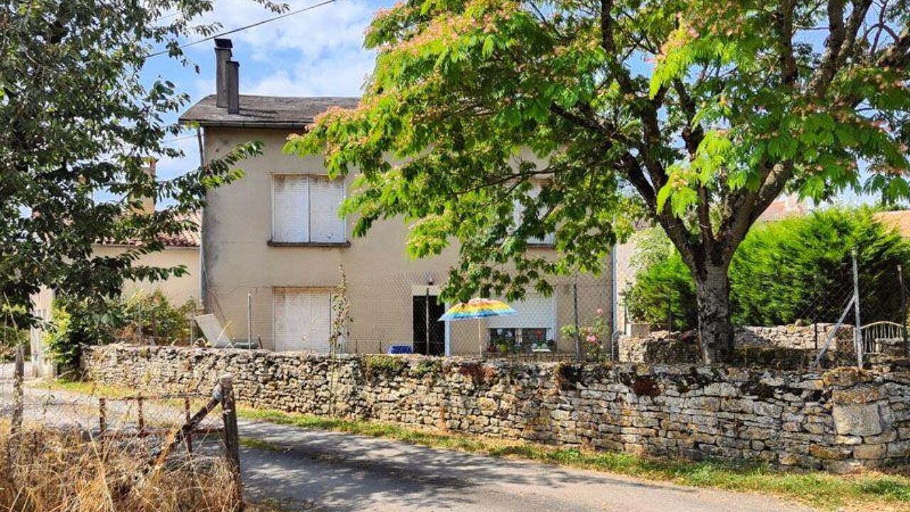 maison 3 pièces 130 m2 à vendre à Sauzé-Vaussais (79190)