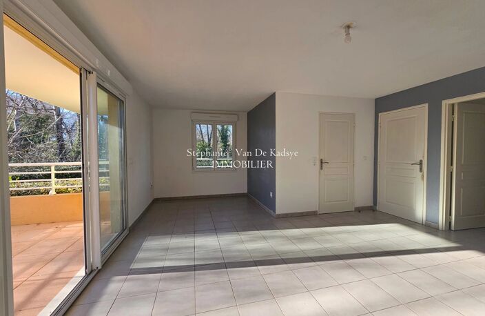 Appartement de  76m² avec terrasse et jardin de 170m². — photo 3