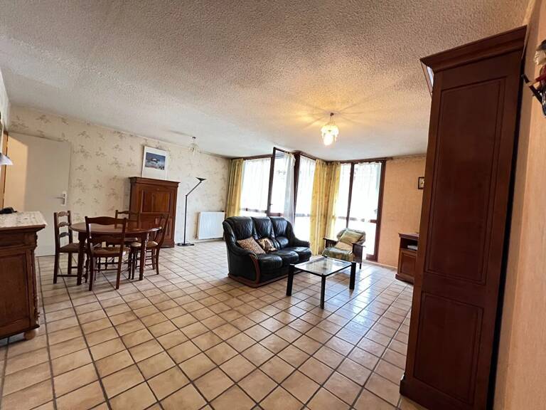 APPARTEMENT T4 LORMONT à 4 min du TRAM, proche toutes commodités — photo 1