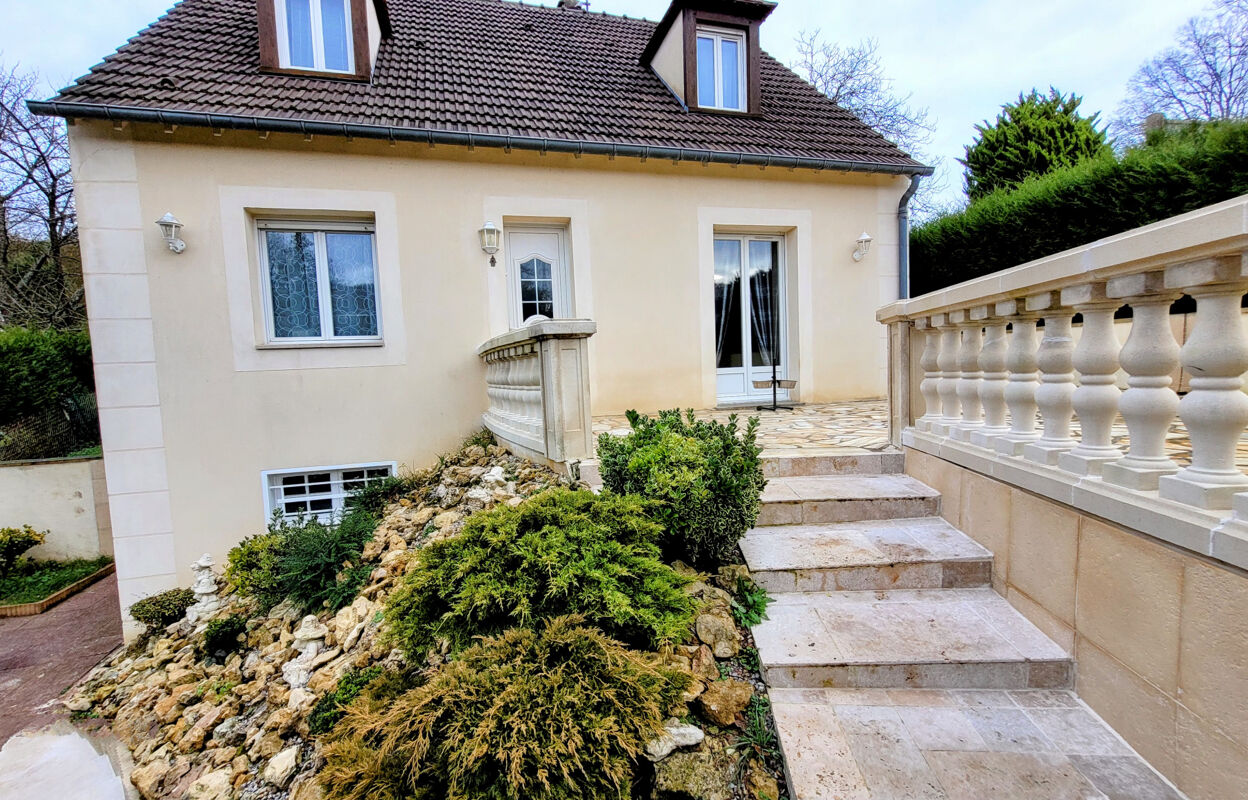 maison 6 pièces 111 m2 à vendre à Angicourt (60940)