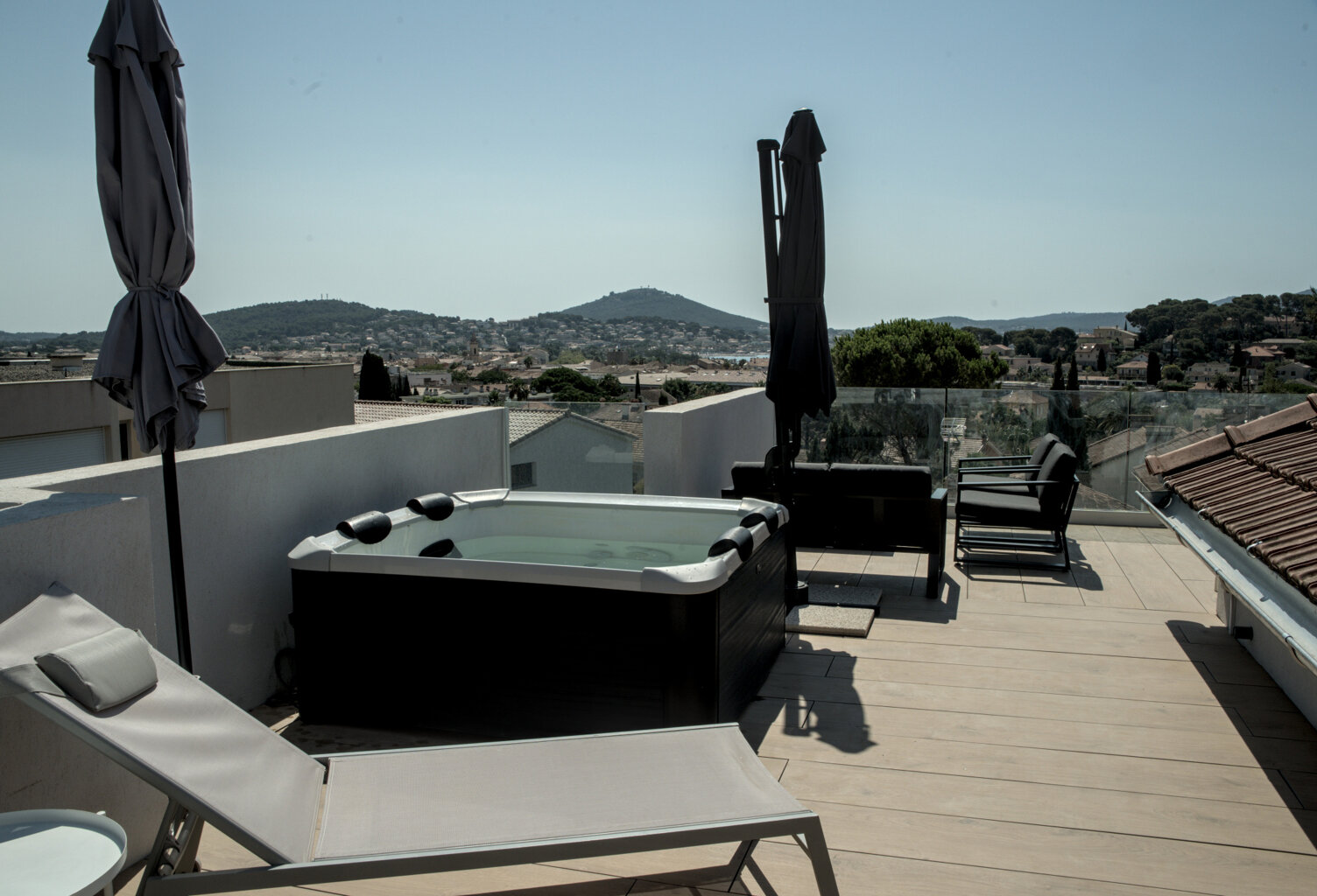 Location haut de Villa en duplex de 110m2 à Portissol meublé — photo 1