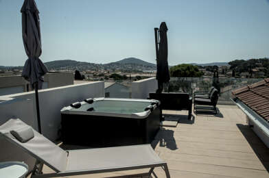 Appartement 5 pièces 2600 €