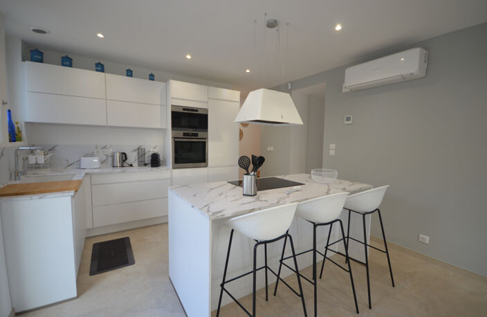 Location haut de Villa en duplex de 110m2 à Portissol meublé — photo 4